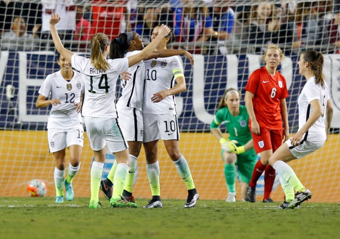 USWNT-England-Dunn-Gallery.jpg